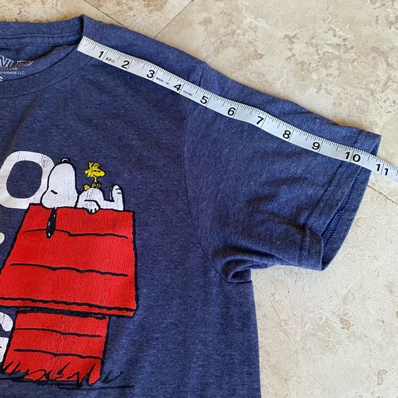 Snoopy Tshirt - Picture 7 of 8